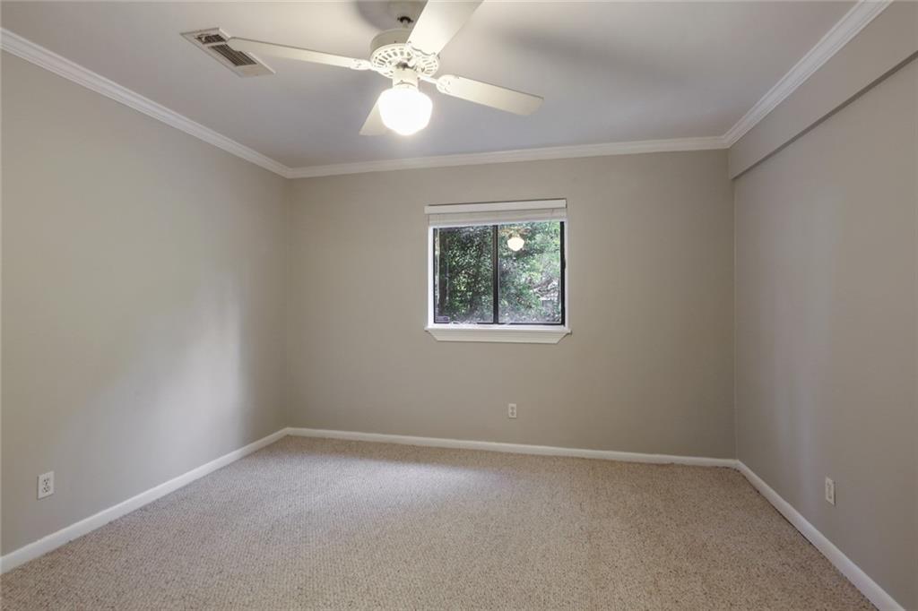 880 Glendale Terrace NE Unit 5