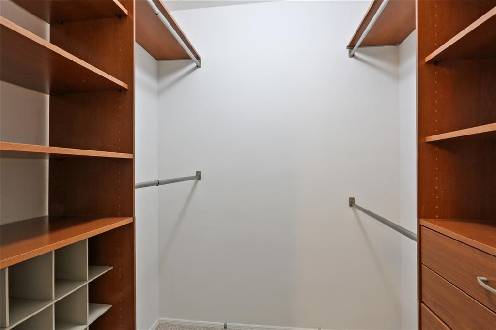 880 Glendale Terrace NE Unit 5