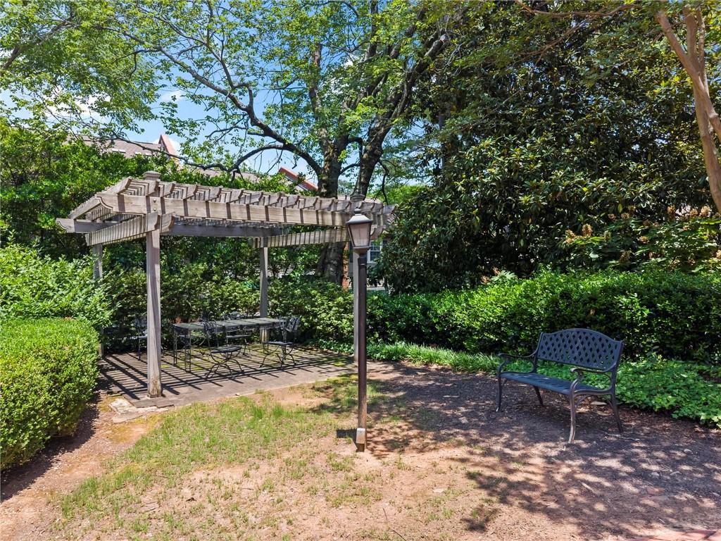 5241 Glenridge Drive