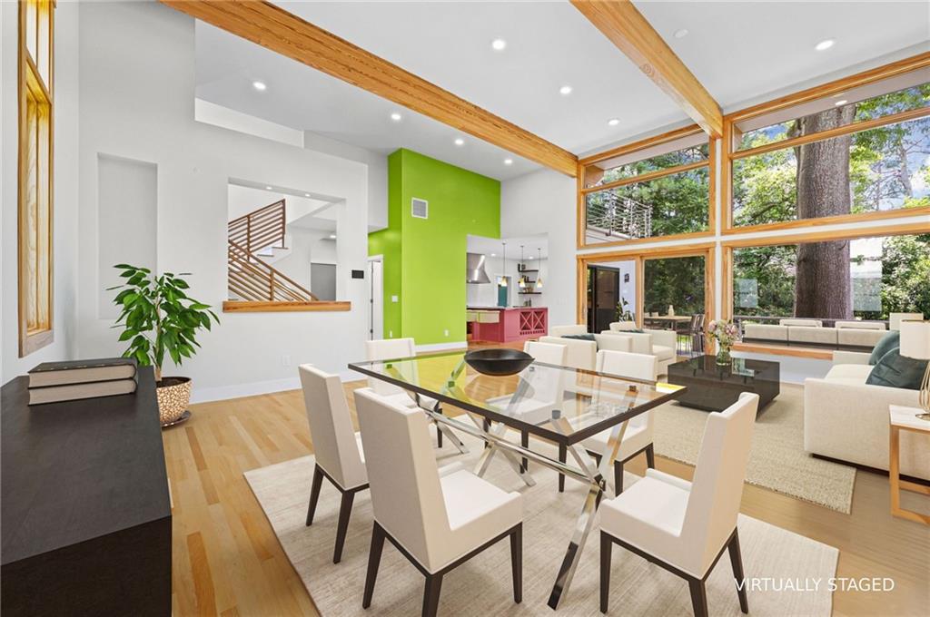 2223 Meadowvale Drive NE