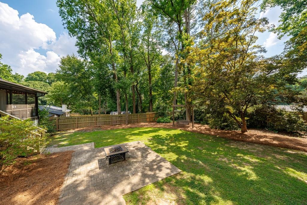 240 E Valley Drive