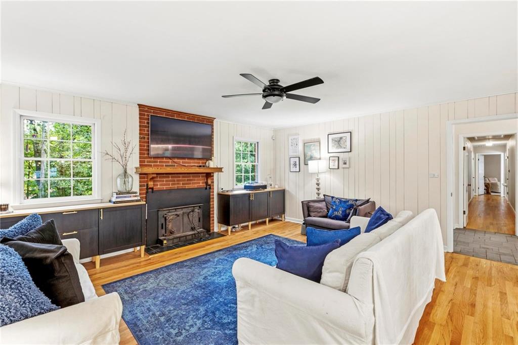 2373 Oxbow Circle