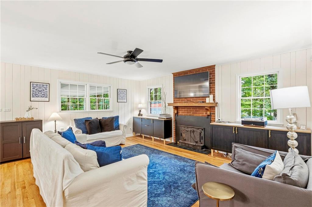 2373 Oxbow Circle