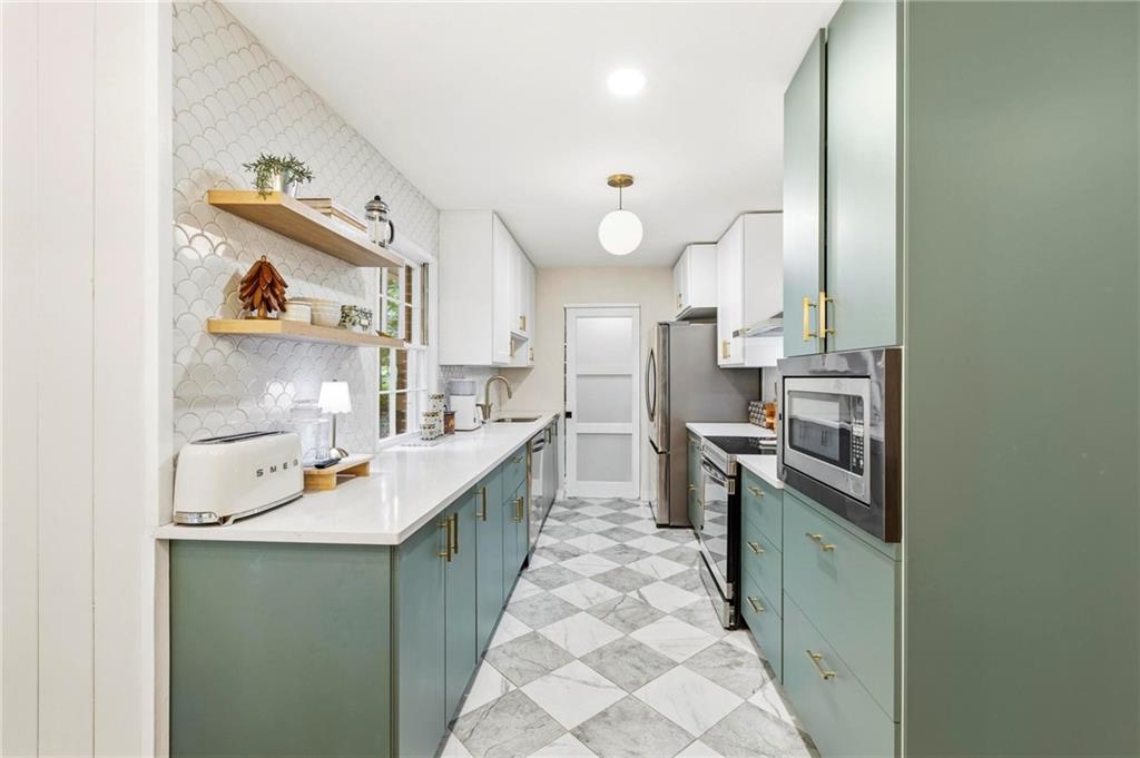 2373 Oxbow Circle