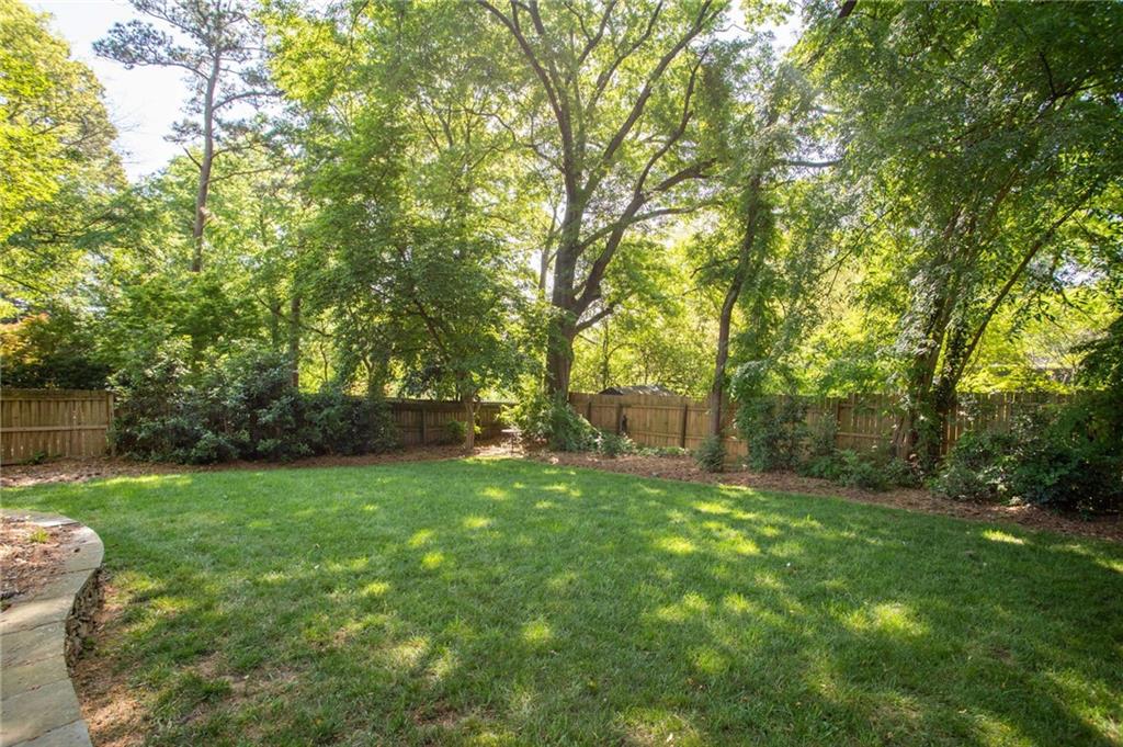 374 Lofton Road NW