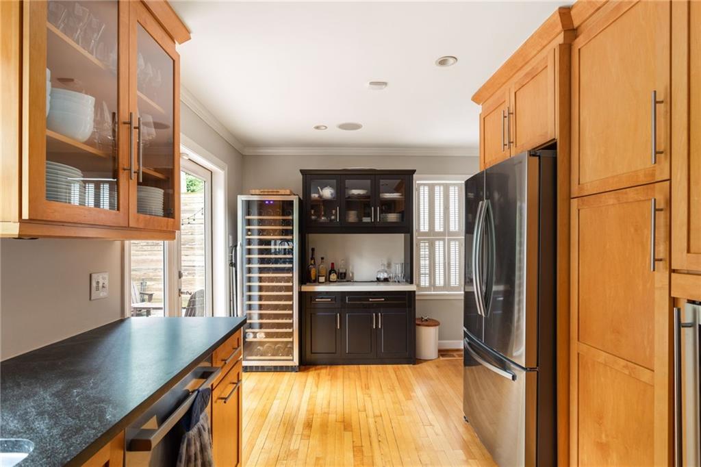 374 Lofton Road NW