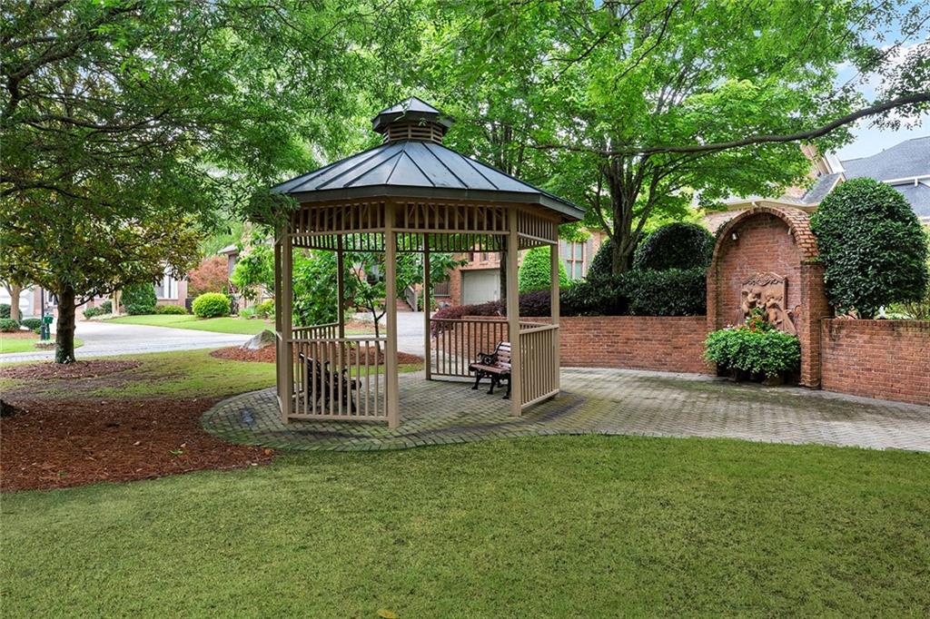 1053 Arbor Trace NE