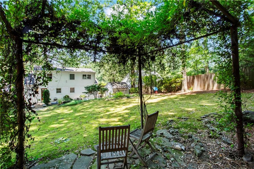 3013 Skyland Drive NE