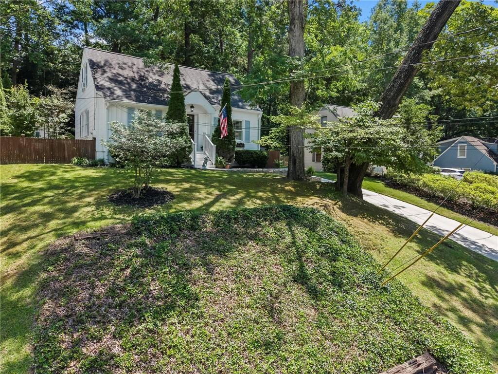 3013 Skyland Drive NE