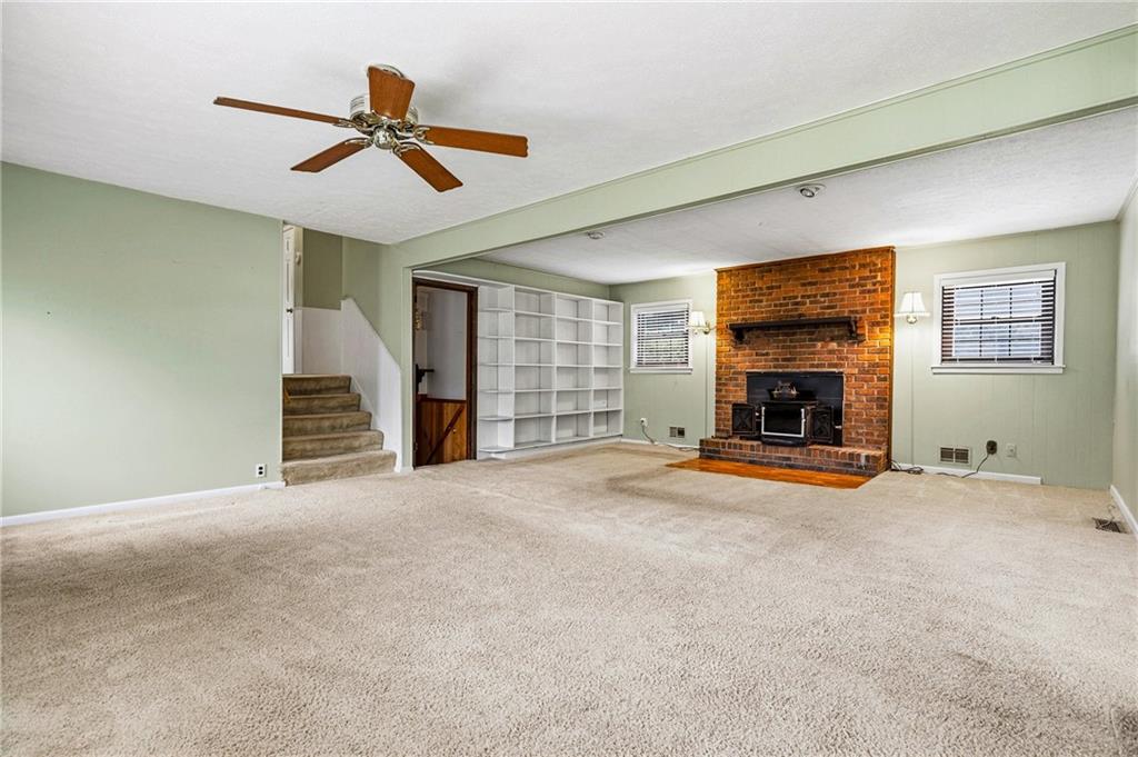 1833 Poinsettia Drive