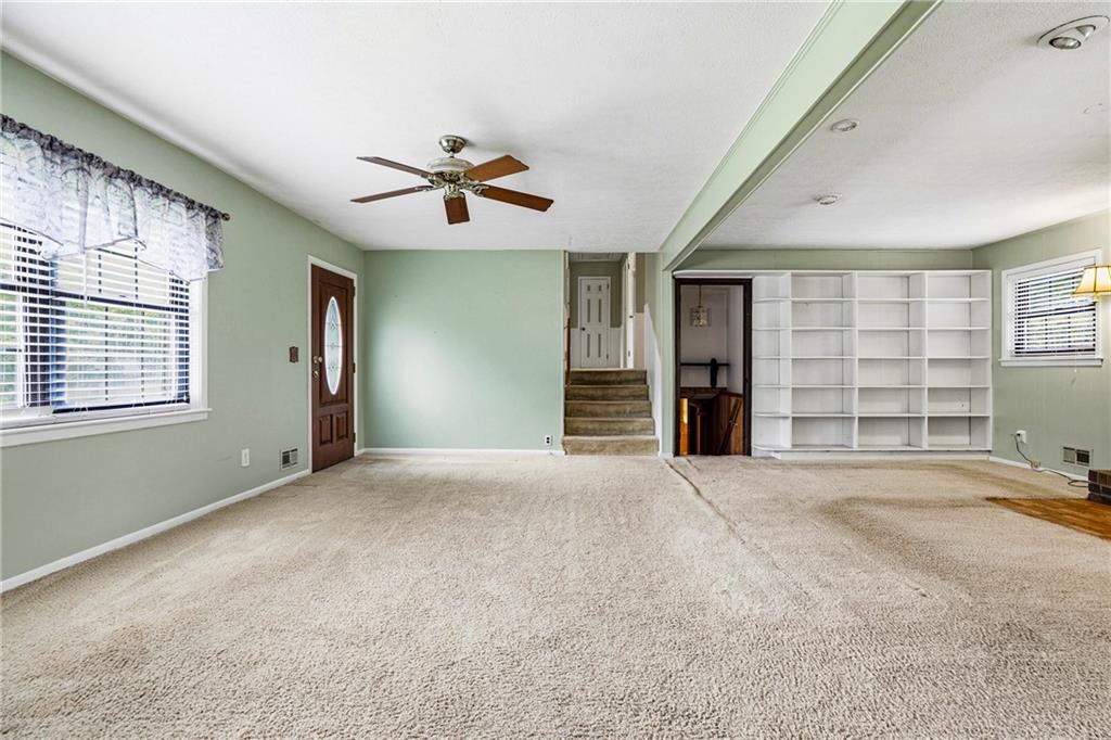 1833 Poinsettia Drive