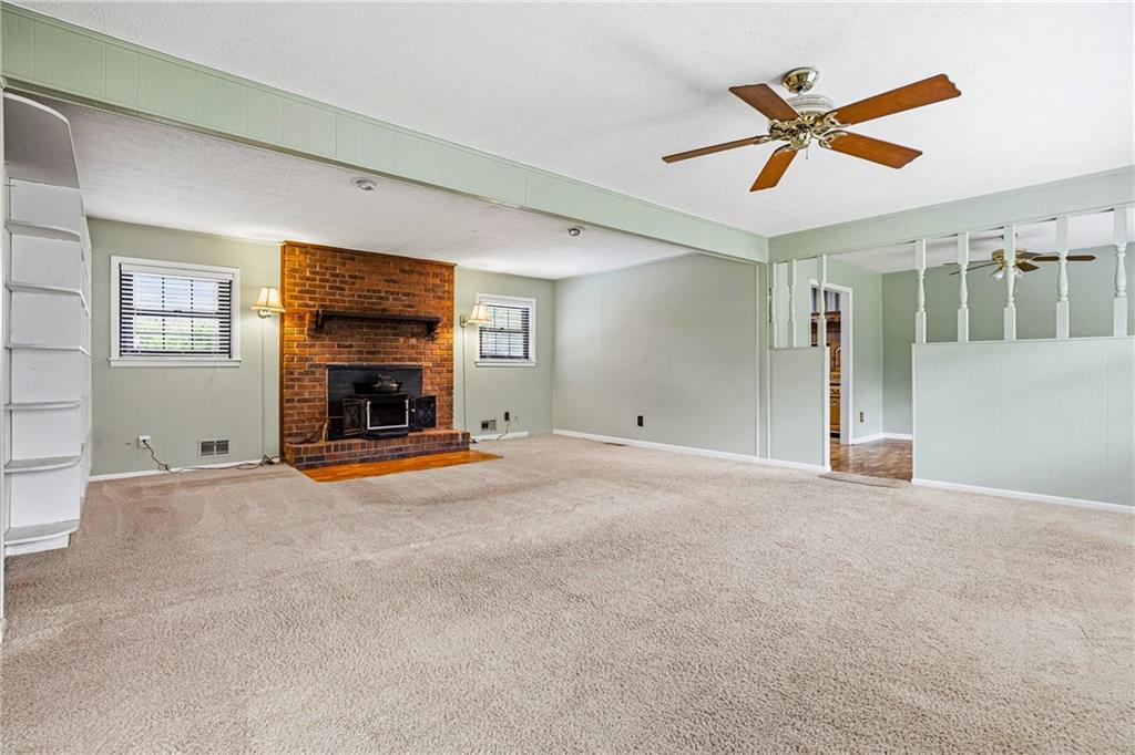 1833 Poinsettia Drive