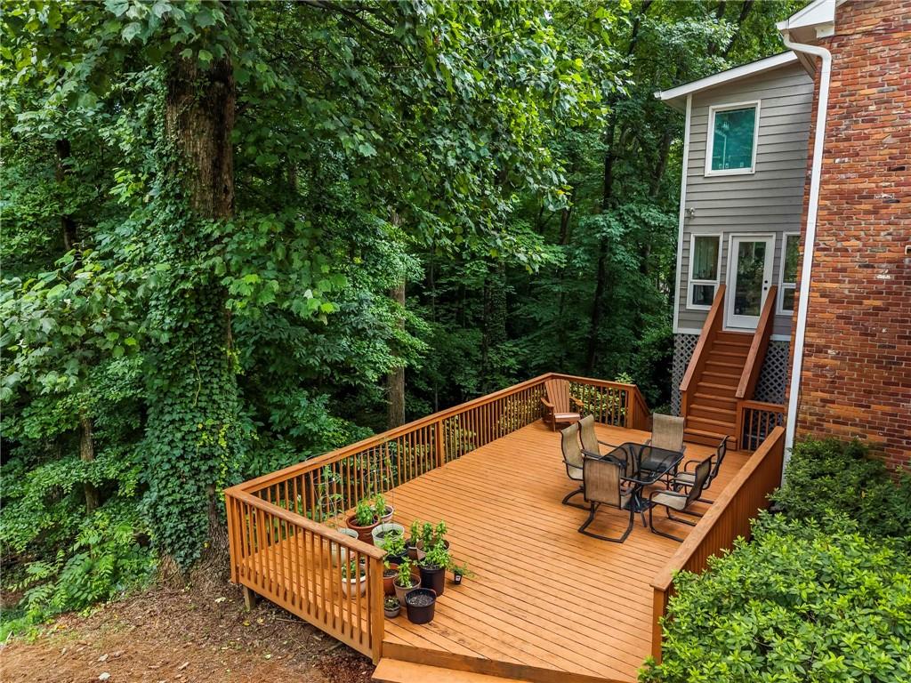 205 Abington Drive