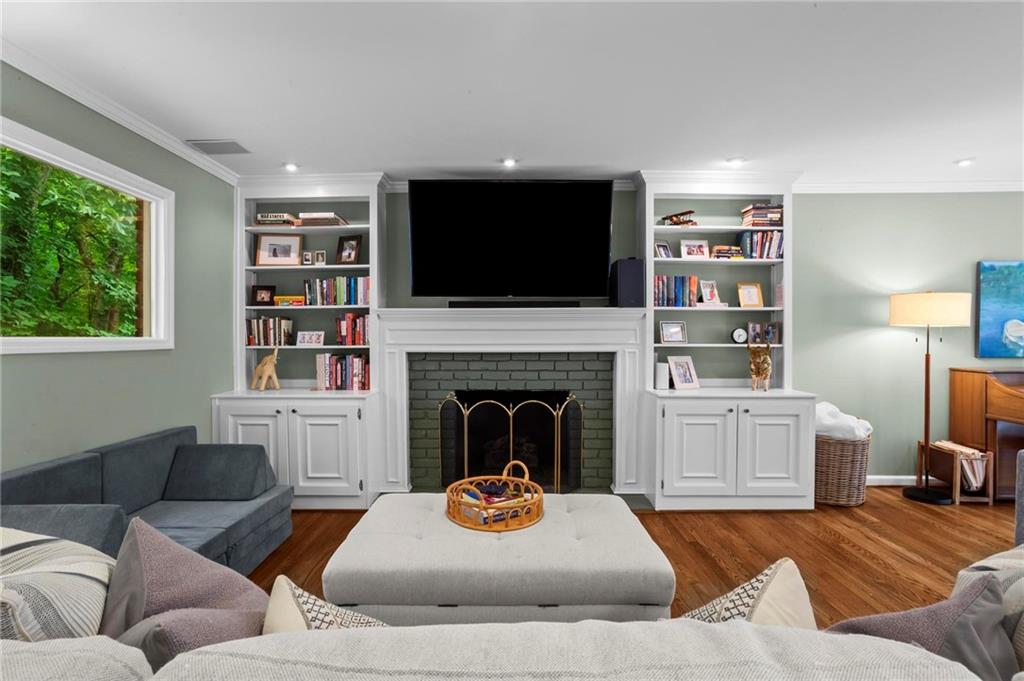 205 Abington Drive