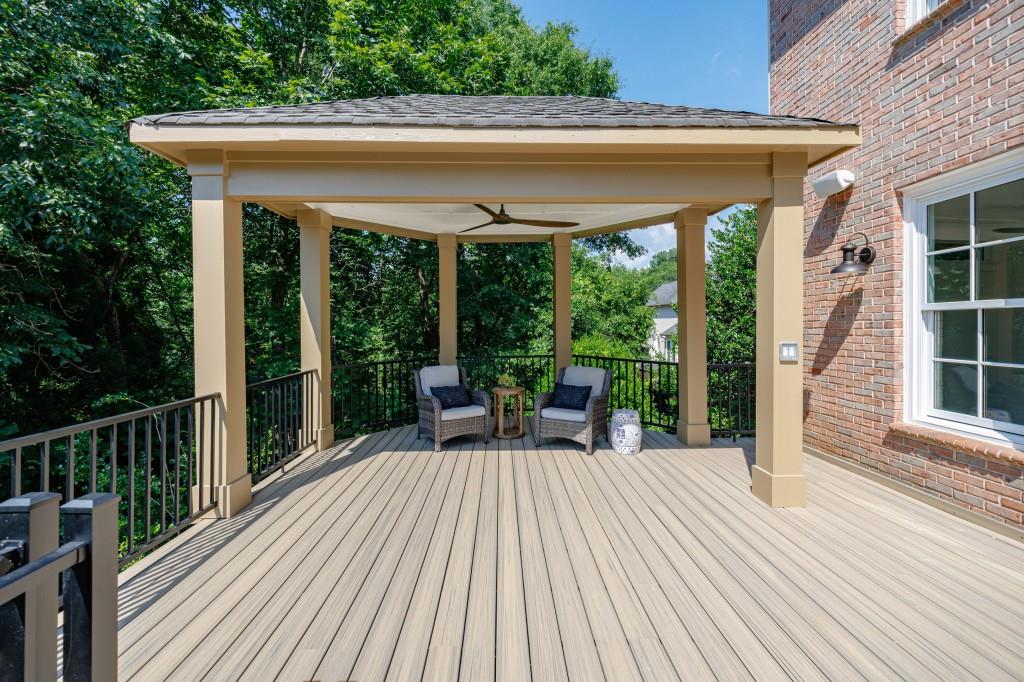 1689 Ashebark Court