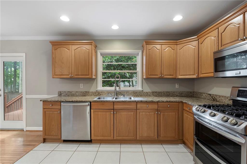 2353 Cortez Way NE