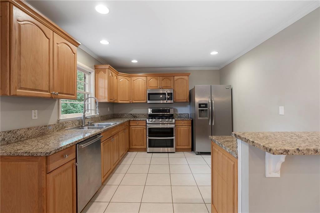 2353 Cortez Way NE