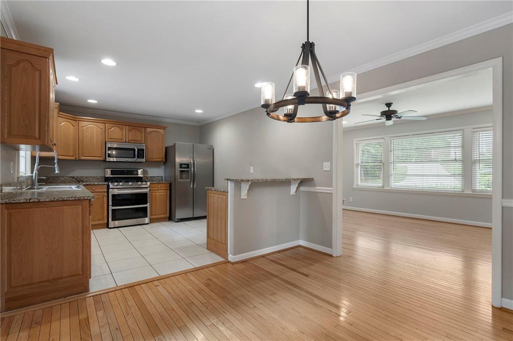 2353 Cortez Way NE