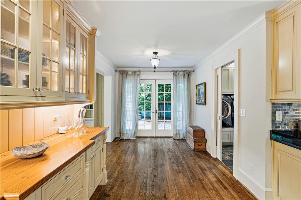 9 Palisades Road NE