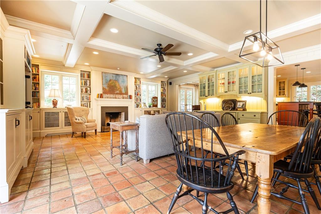 9 Palisades Road NE