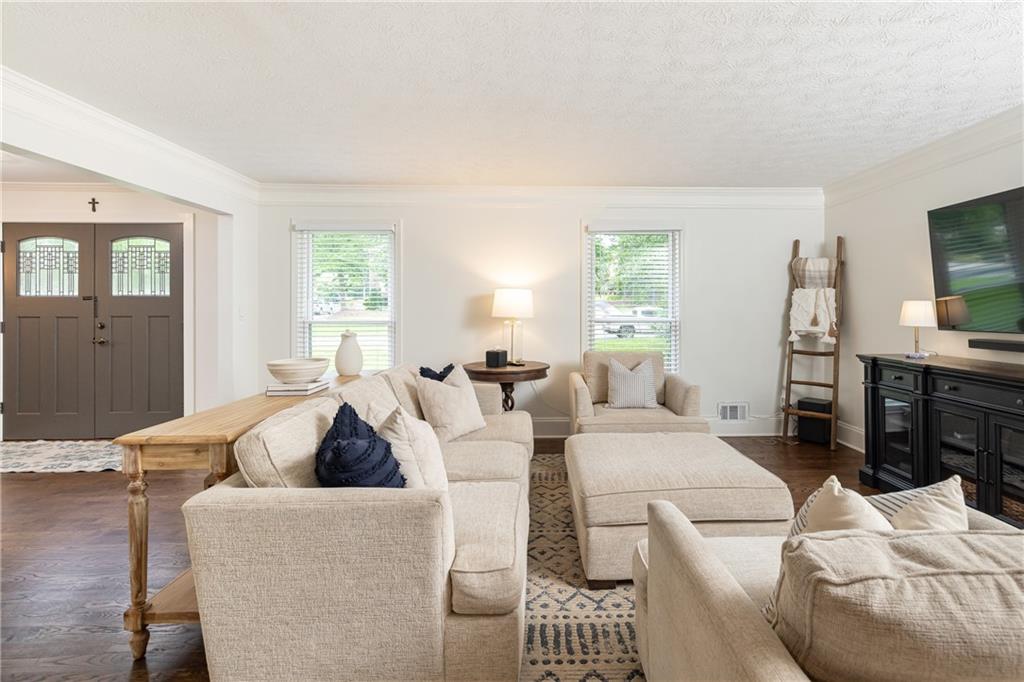 2431 Prince Howard Trail