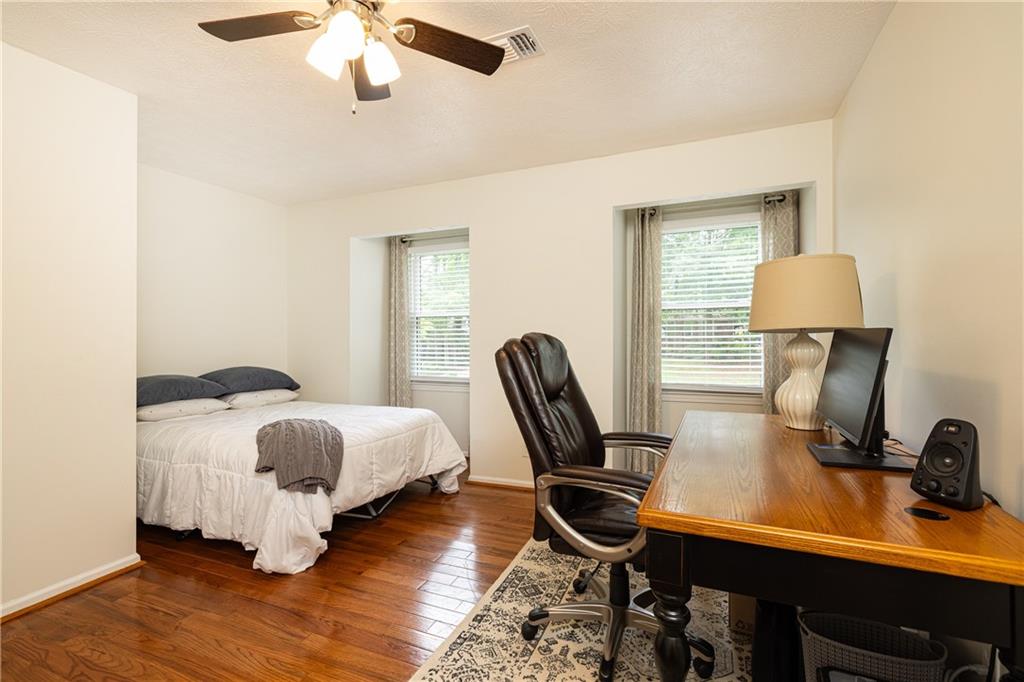 2431 Prince Howard Trail