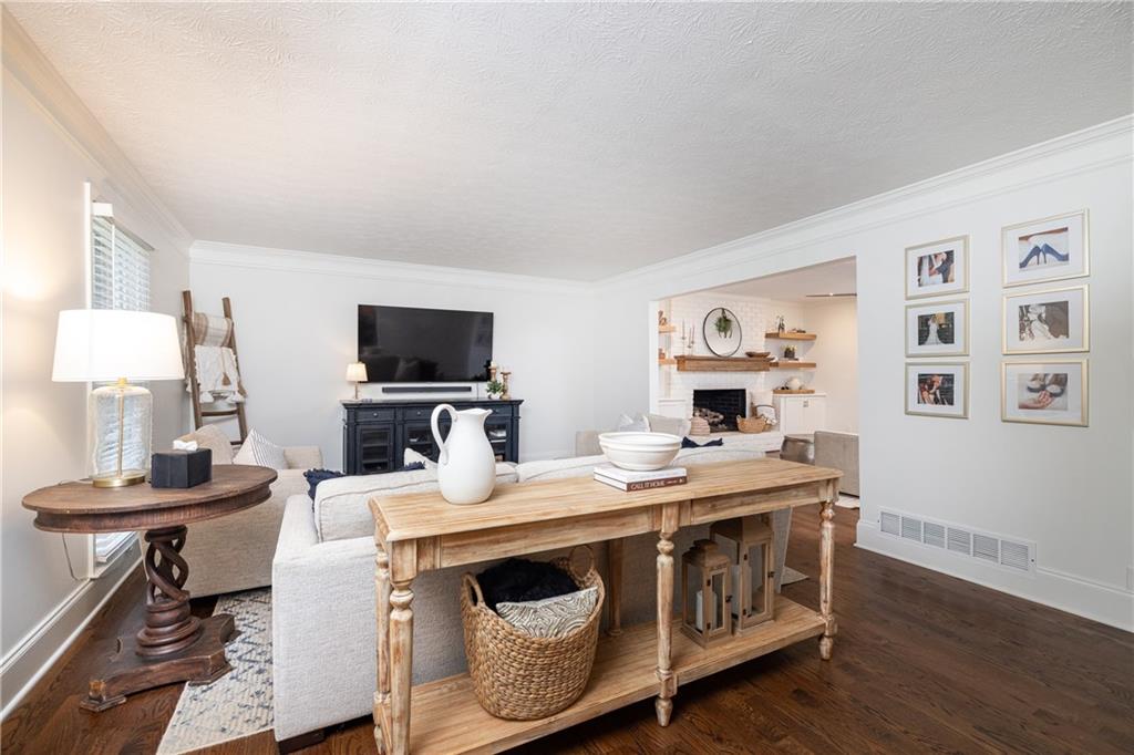 2431 Prince Howard Trail