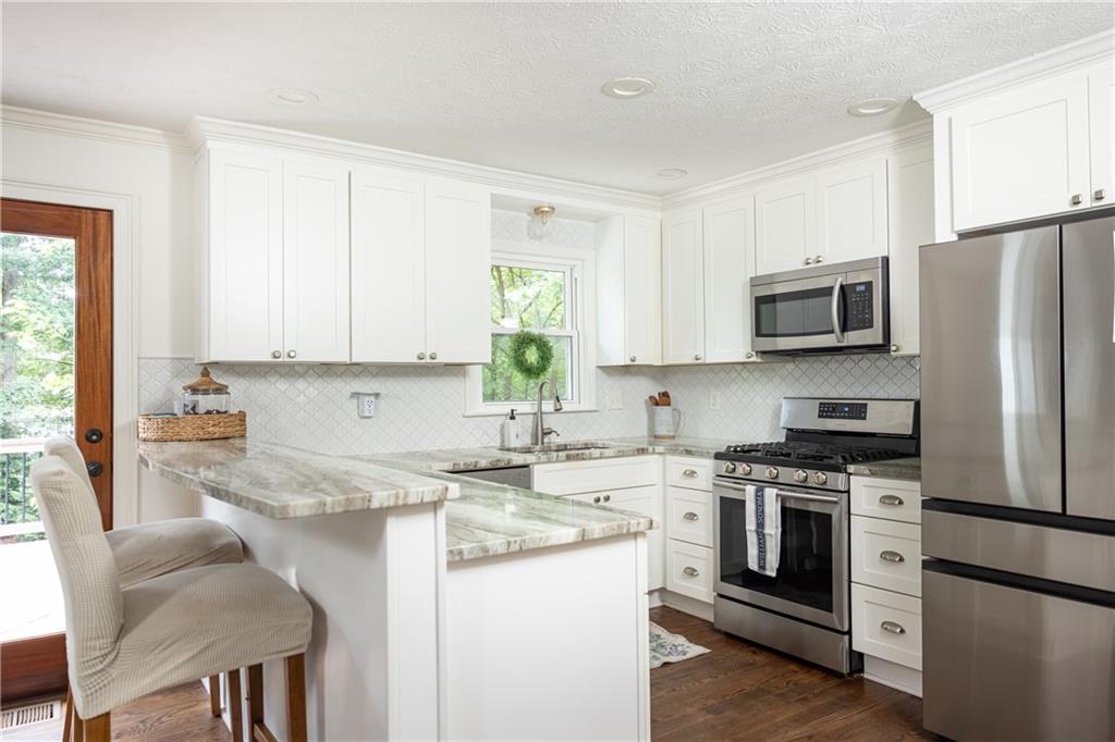 2431 Prince Howard Trail