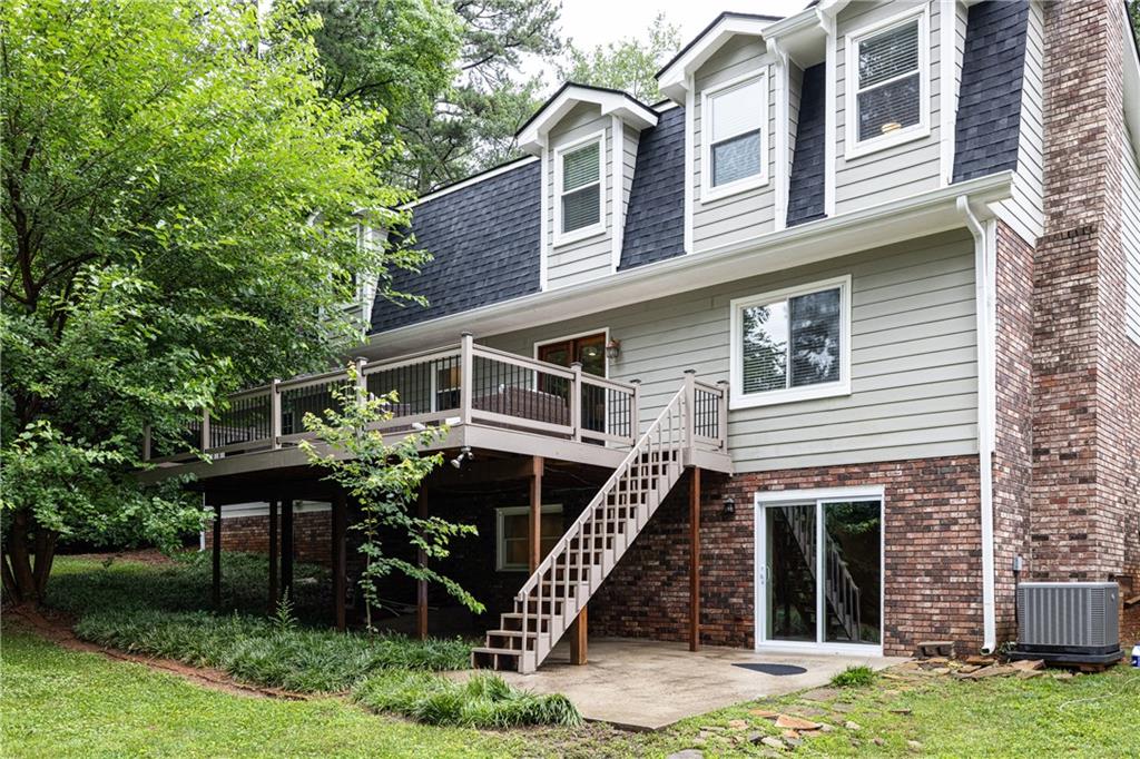 2431 Prince Howard Trail