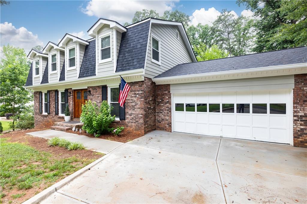 2431 Prince Howard Trail