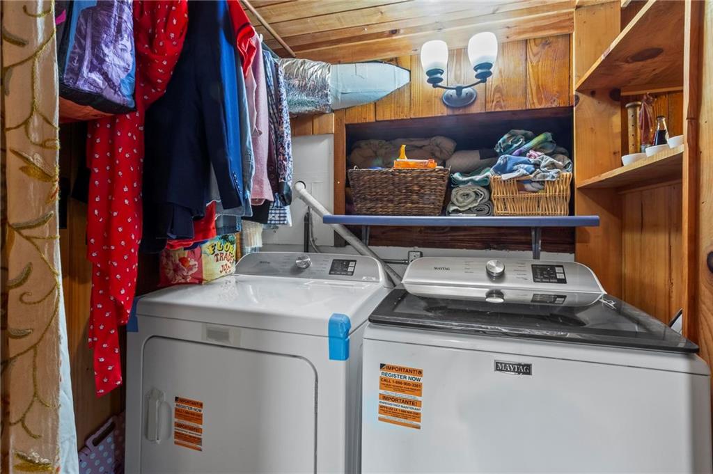 859 Virginia Circle NE