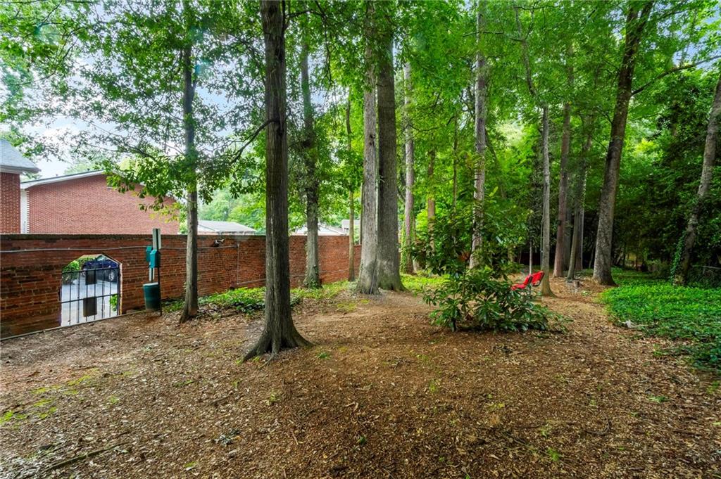 4282 Roswell Road NE Unit B2
