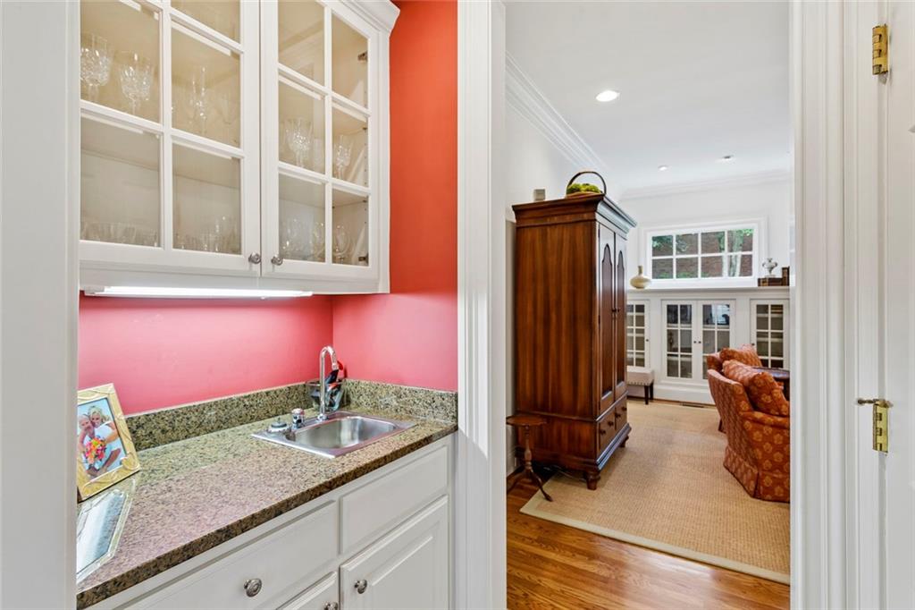 3436 Paces Ferry Circle SE
