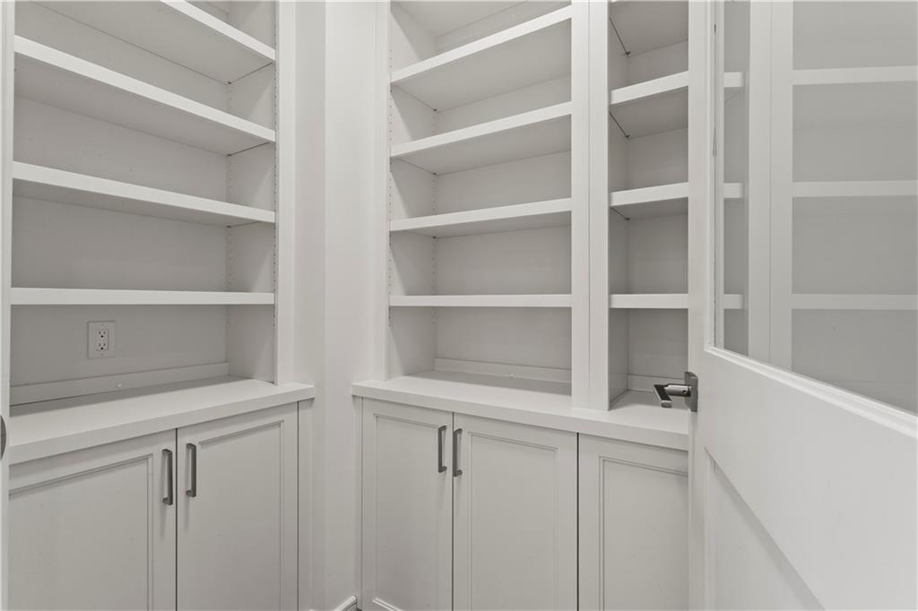 2520 Peachtree Road NW Unit 1003