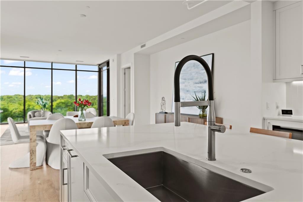 2520 Peachtree Road NW Unit 1003