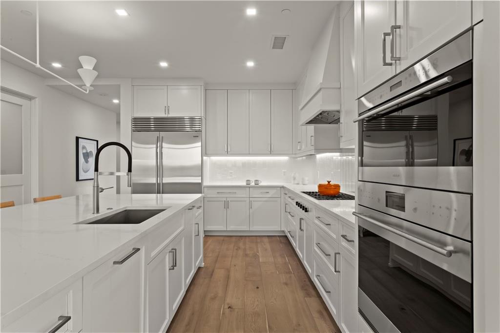 2520 Peachtree Road NW Unit 1003
