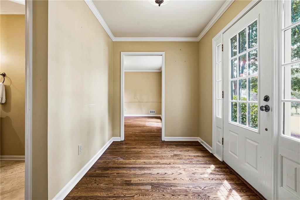 2571 Meadowglen Trail