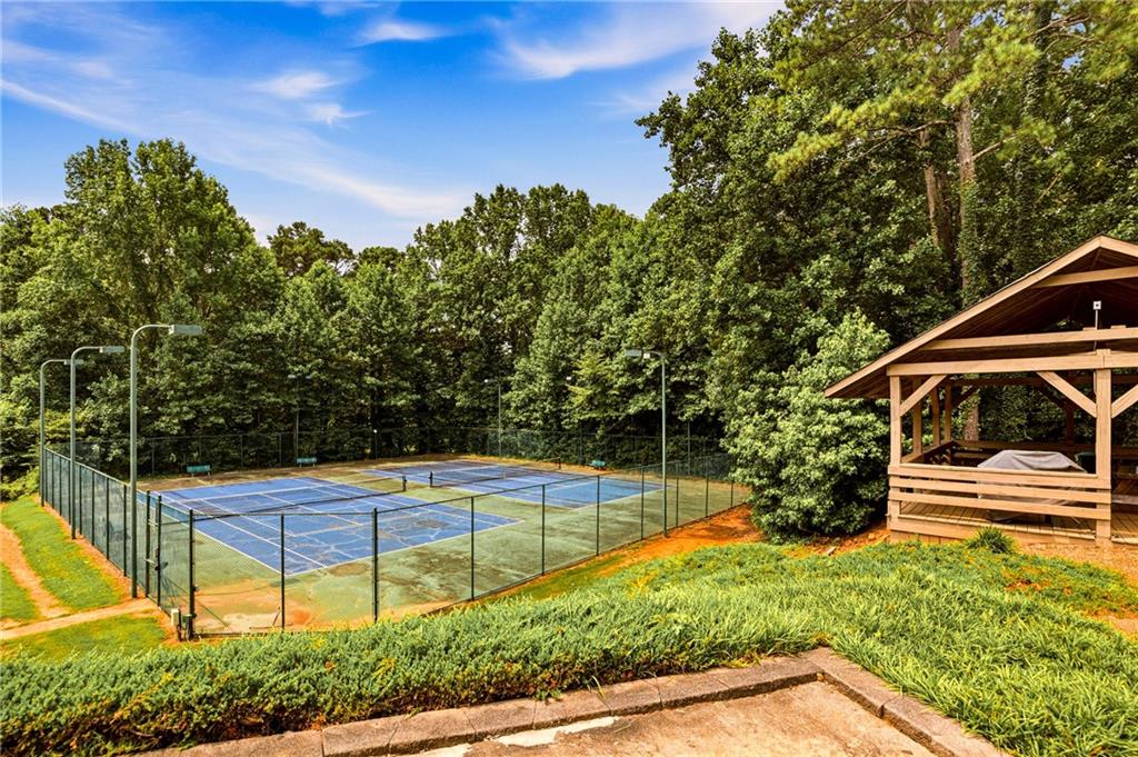 2571 Meadowglen Trail
