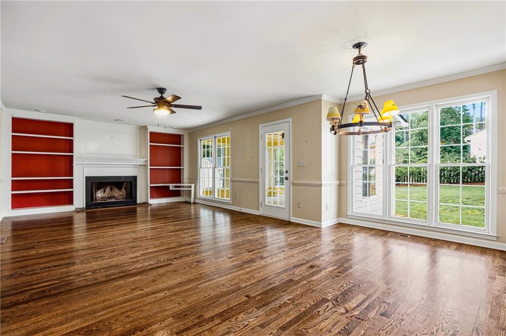 2571 Meadowglen Trail