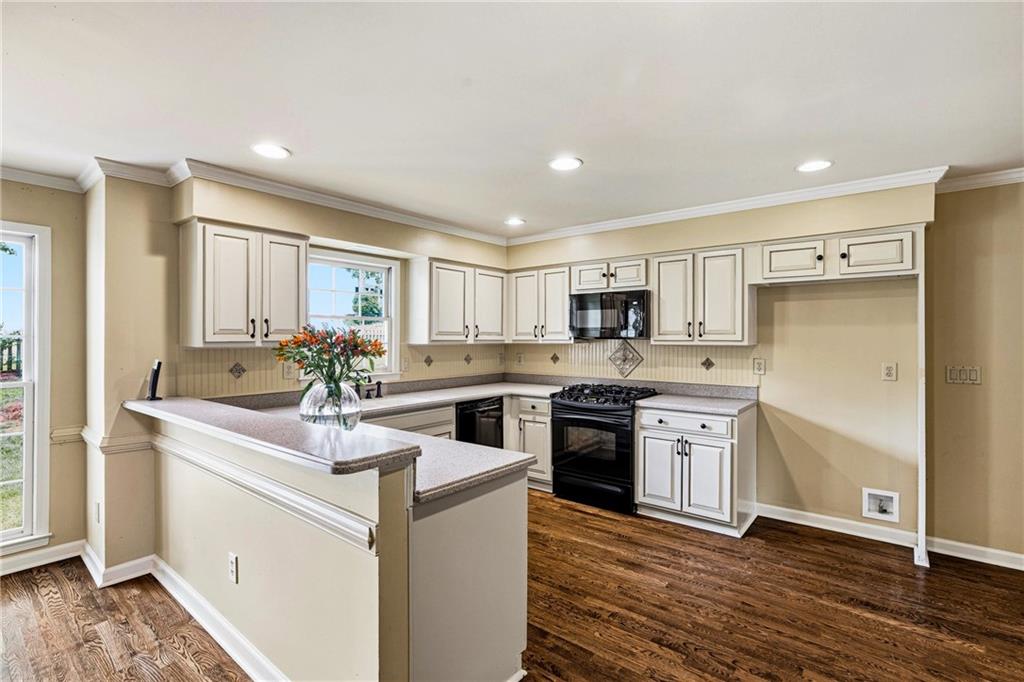 2571 Meadowglen Trail