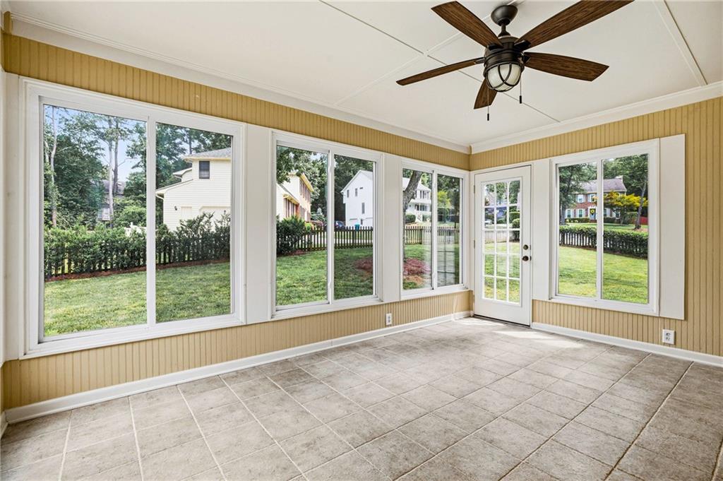 2571 Meadowglen Trail