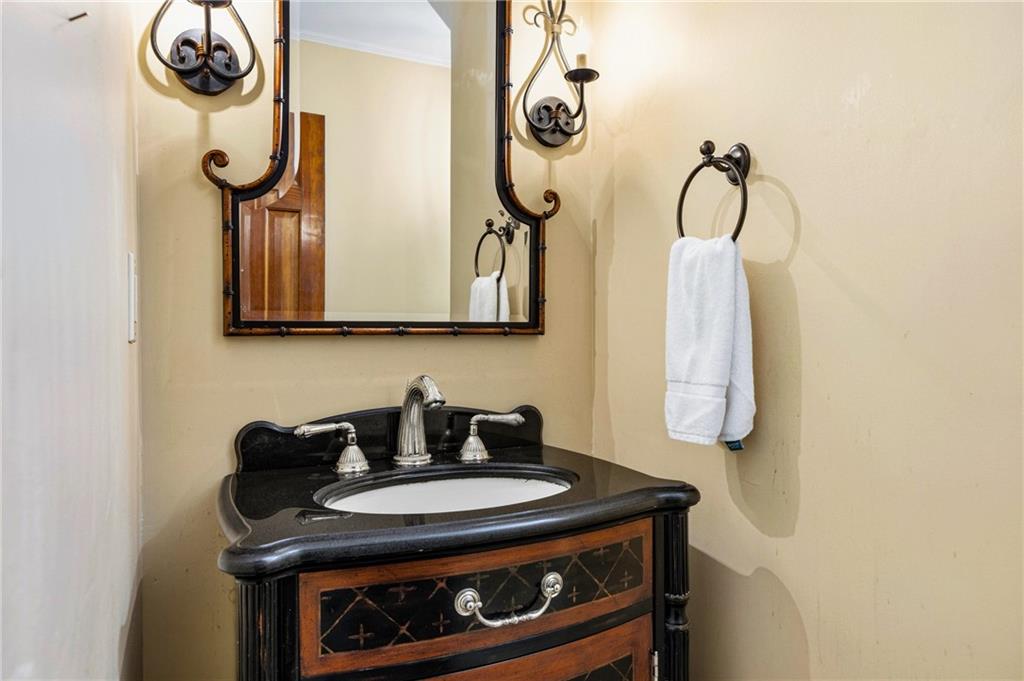 2571 Meadowglen Trail