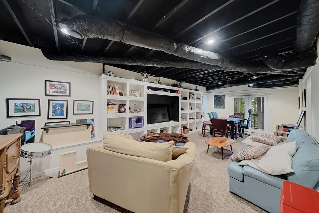 4002 Edgewood Court