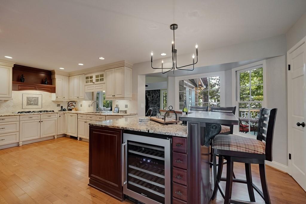 4002 Edgewood Court