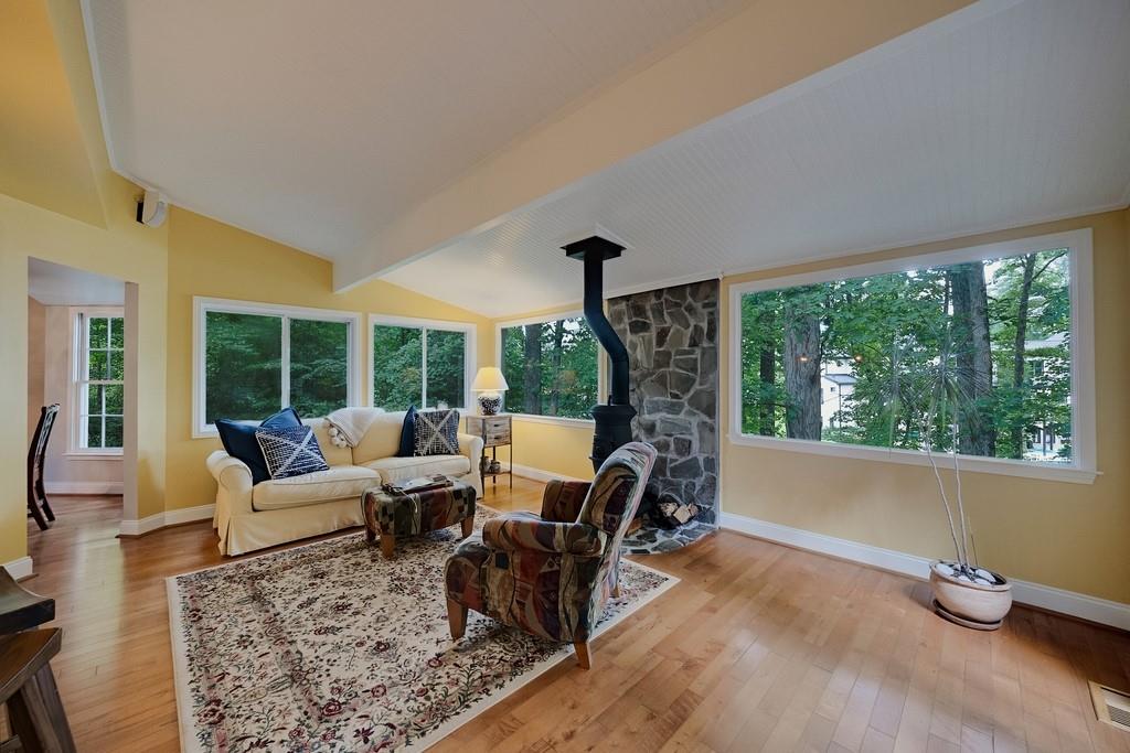 4002 Edgewood Court