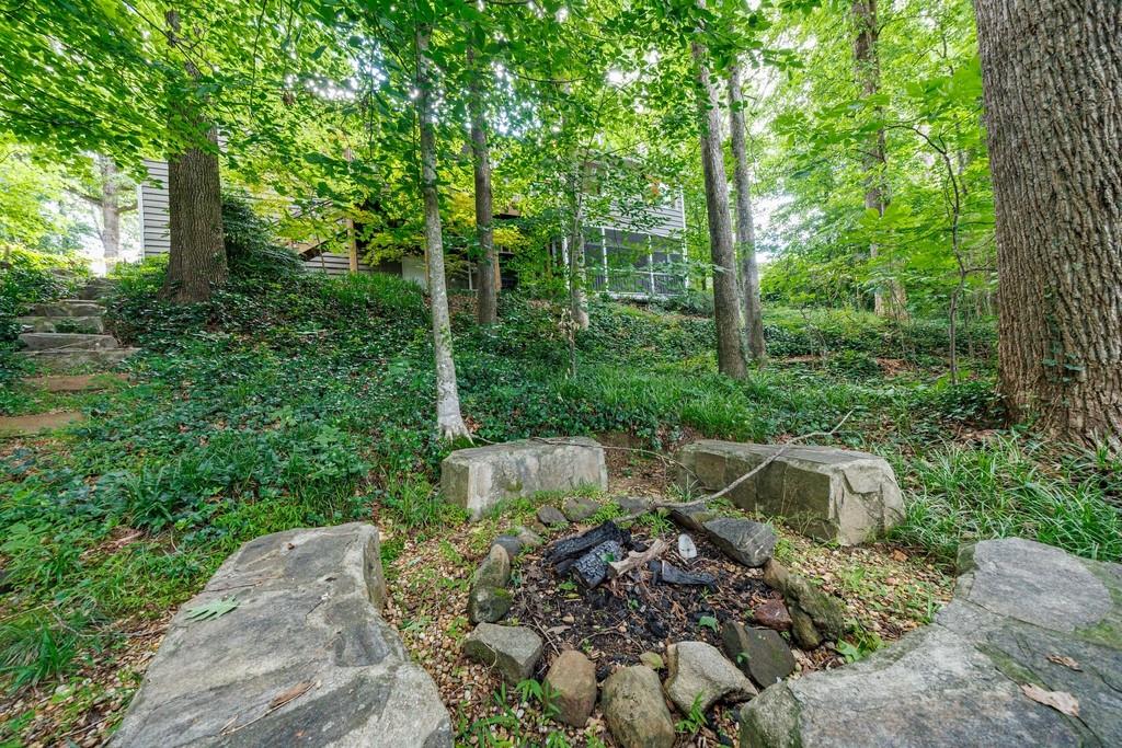 4002 Edgewood Court