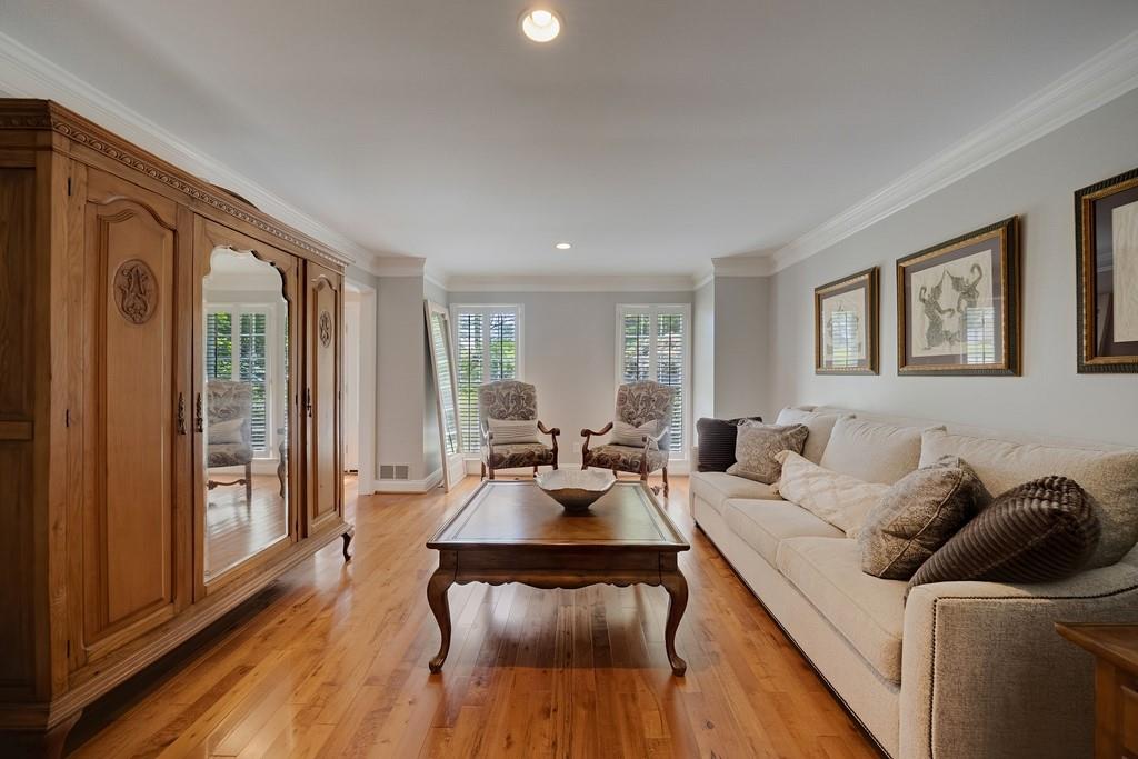4002 Edgewood Court
