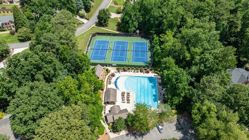 4002 Edgewood Court