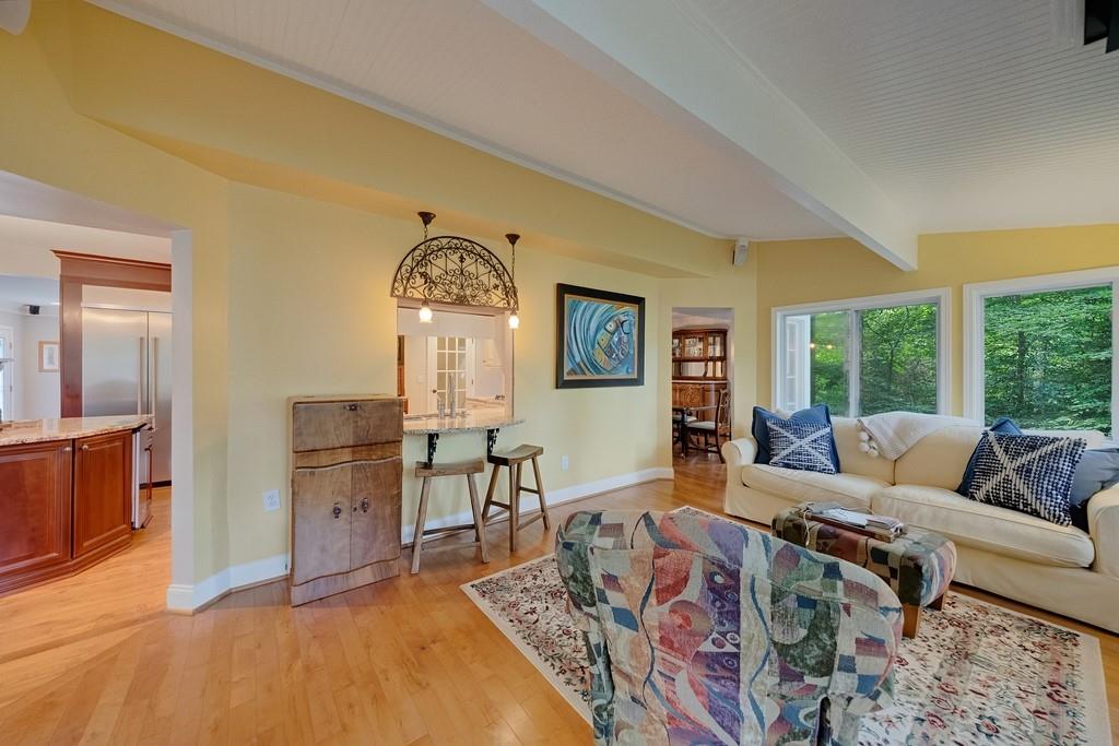 4002 Edgewood Court