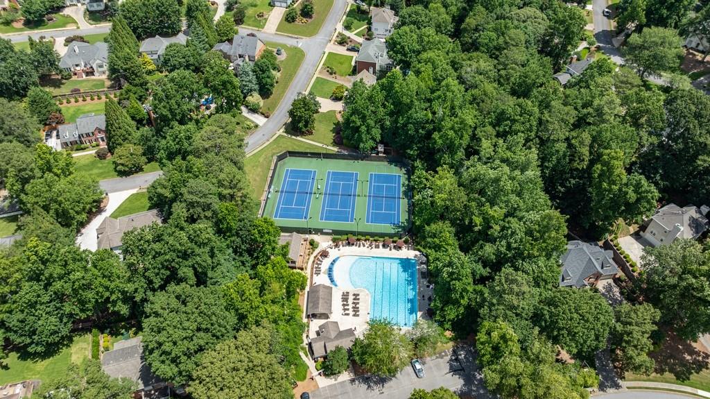 4002 Edgewood Court